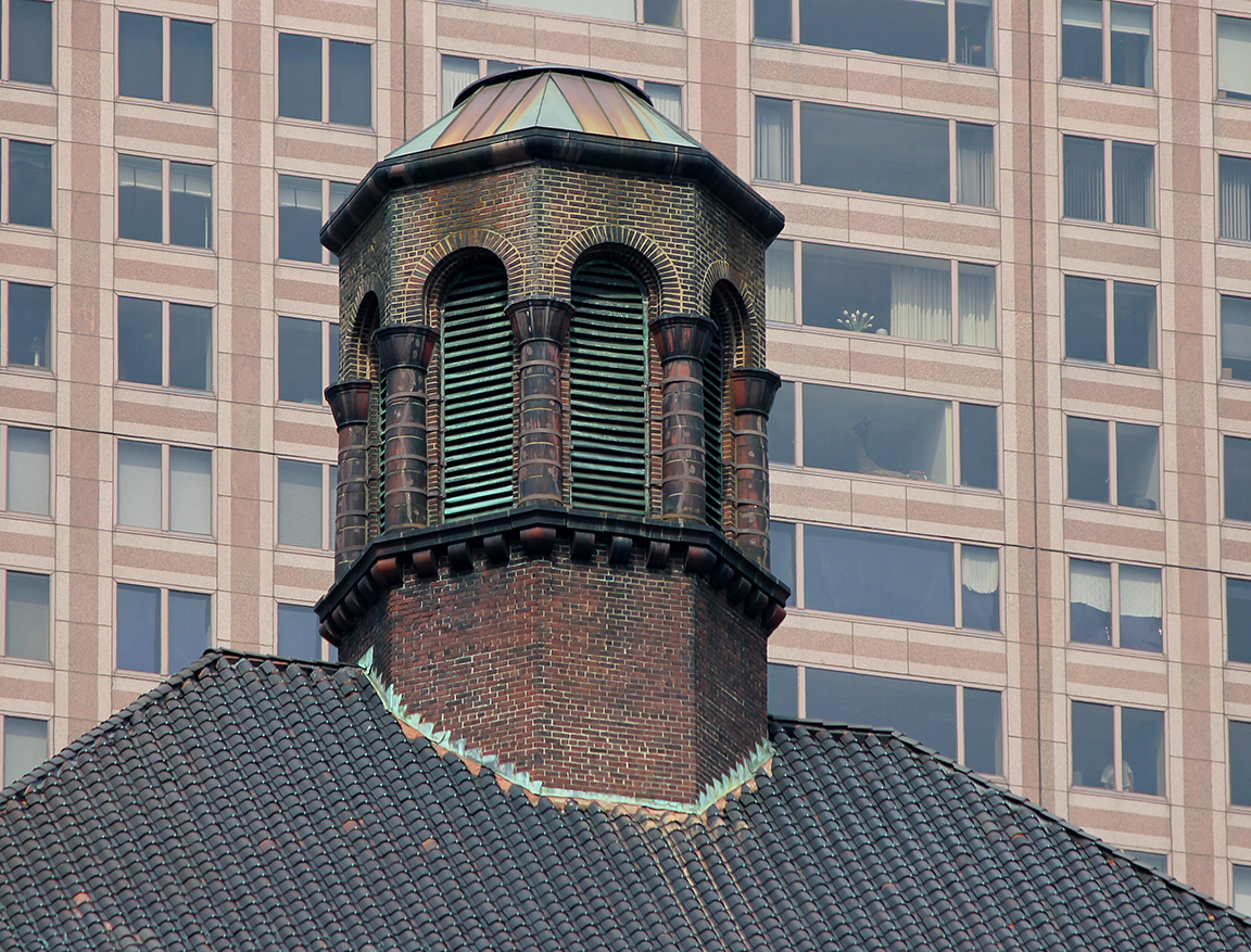 Lantern, Allerton Hotel (Murgatroyd and Ogden, with Fugard and Knapp,1924)